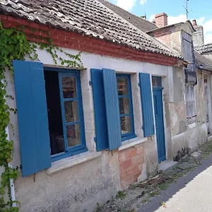  Hébergement de vacances Petite Maison De Village