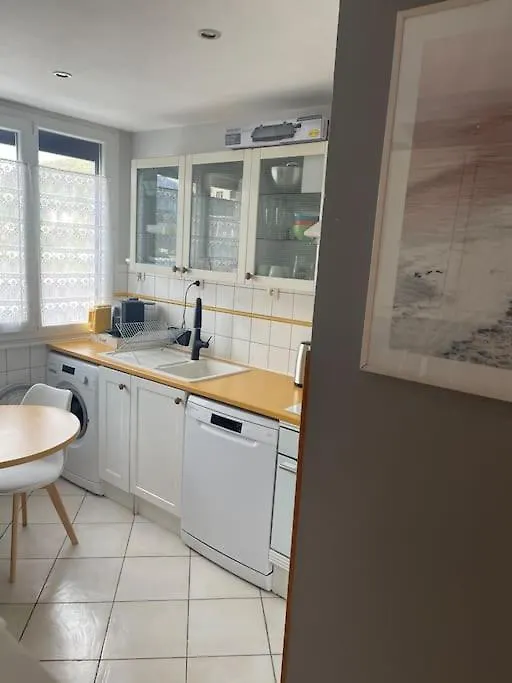 Appartement Entier Climatise - Parking Prive Saint-Martin-dʼHères